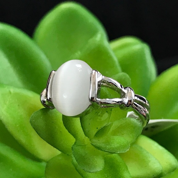 Twilight Bella Natural Moonstone Ring - Picture 8 of 8